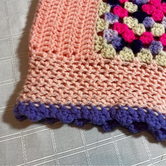 Vintage 1970's Handmade Crochet Pink and Purple Tank Top Granny Square Retro - Picture 9 of 10